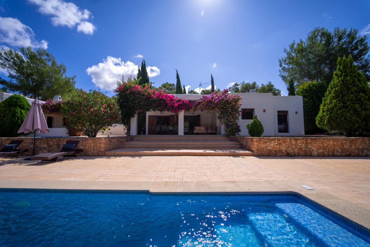 Villa Tegui Is A Luxury Villa Close To San Rafael And 10 Min Drive To Ibiza Town And San Antonio San Rafael De Sa Creu Luaran gambar